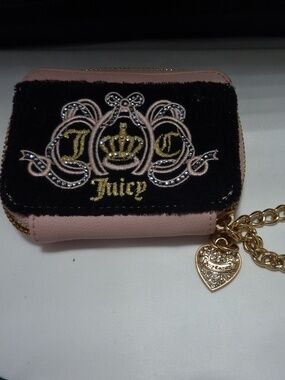 Juicy Couture Black Pink ID  ZIP WALLET  Heart Charm Embroidered Rhinestone Logo